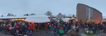 Weihnachtsmarkt um die Glocke